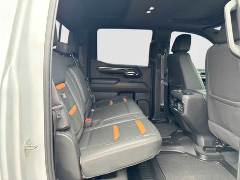 Certified 2022 GMC Sierra 1500 AT4 w/ AT4 Preferred Package image 28