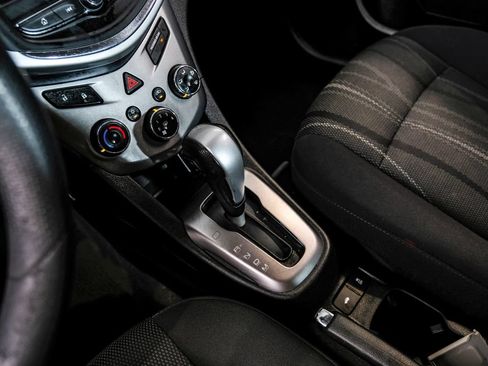 Used 2020 Chevrolet Sonic LT FWD image 25