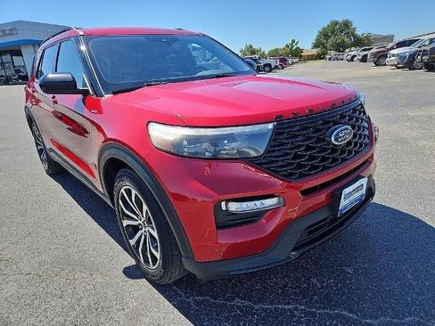 Used 2022 Ford Explorer ST-Line w/ Class IV Trailer Tow Package RWD image 11