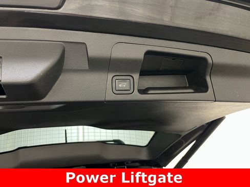 Certified 2017 GMC Acadia SLT image 50