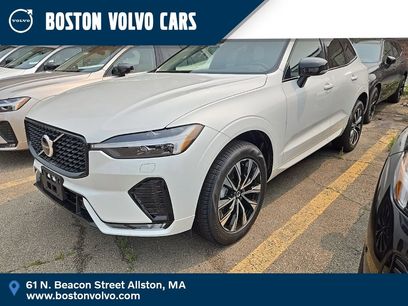 New 2025 Volvo XC60 B5 Core w/ Protection Package Premier