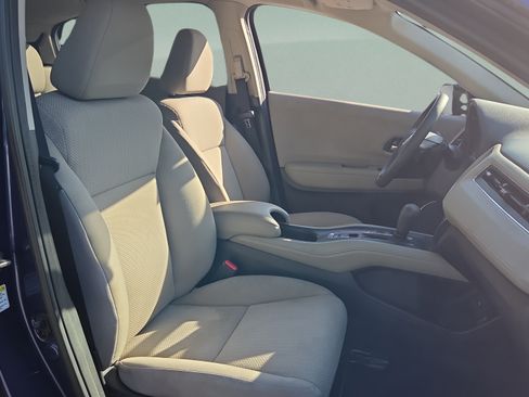 Used 2016 Honda HR-V EX image 15