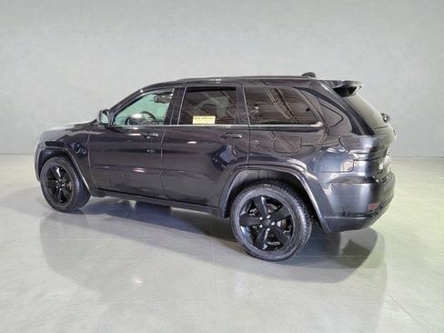 Used 2015 Jeep Grand Cherokee Altitude image 22