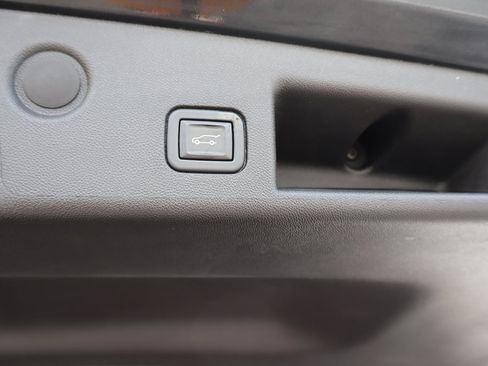 Used 2022 Chevrolet Equinox LT image 23