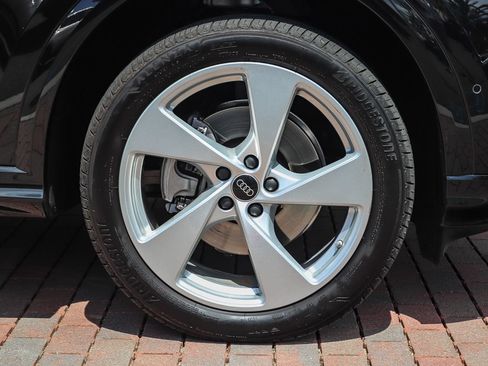 Certified 2025 Audi Q5 Premium w/ Premium Plus AWD/4WD image 11