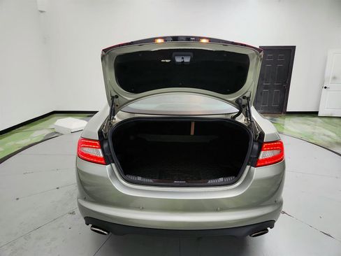 Used 2012 Jaguar XF Portfolio RWD image 32