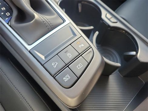 New 2026 Kia Sportage EX image 38