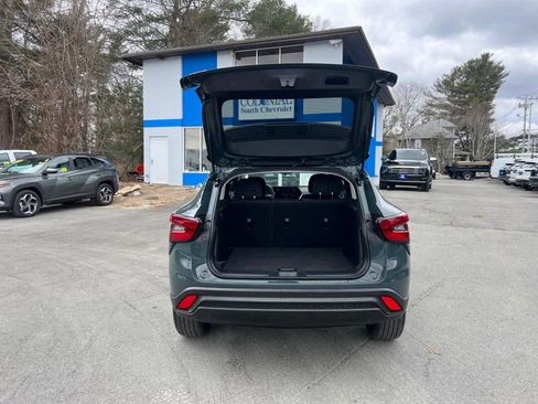 Certified 2025 Chevrolet Trax LS w/ LS Convenience Package image 40