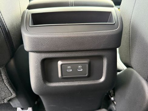 Used 2026 Nissan Pathfinder SV AWD/4WD image 21