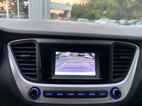 Used 2021 Hyundai Accent SE image 20