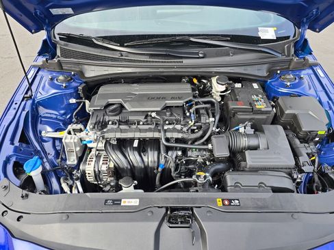 New 2025 Hyundai Elantra Sport image 12