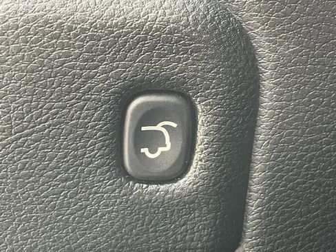 Used 2021 Jeep Grand Cherokee Laredo X image 20