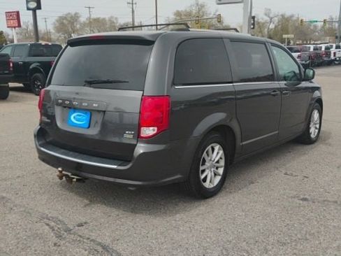 Used 2019 Dodge Grand Caravan SXT image 7
