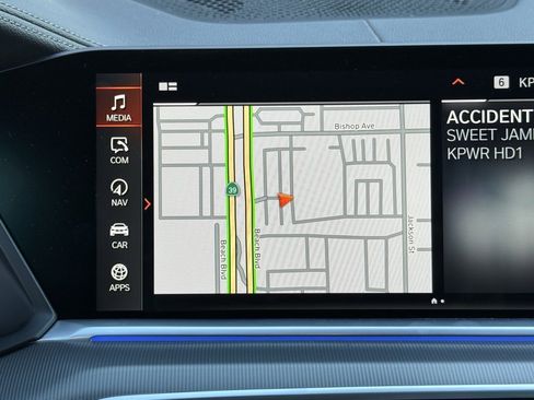 Used 2023 BMW X6 M50i w/ Parking Assistance Package image 29