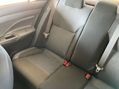 Used 2025 Nissan Versa SV image 37