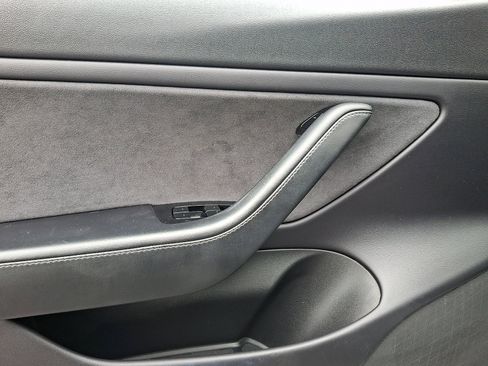 Used 2019 Tesla Model 3 Standard Range Plus RWD image 12