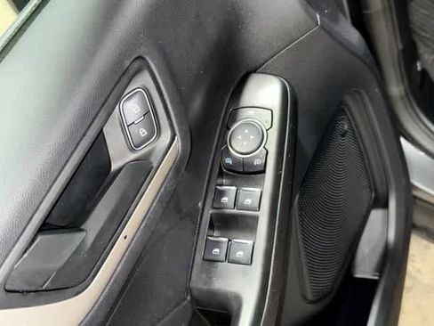 Used 2022 Ford Escape SE AWD/4WD image 22