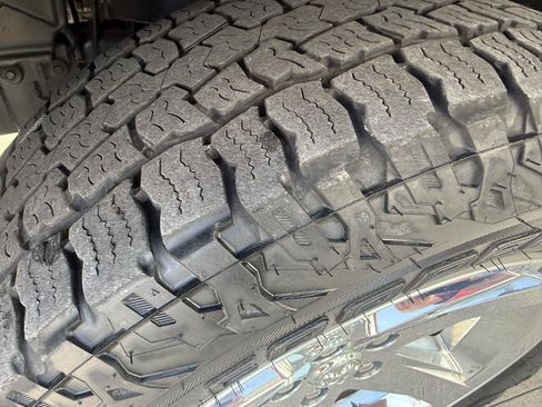 Used 2015 RAM 1500 Express image 8