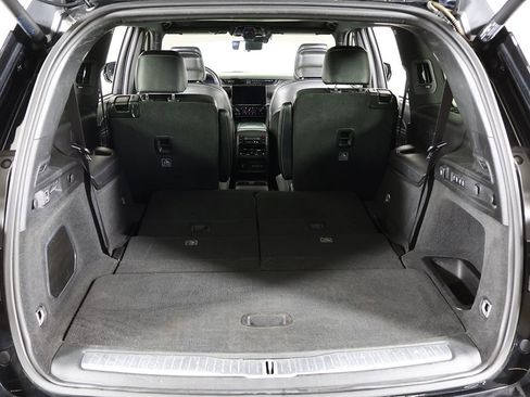 Used 2023 Jeep Grand Cherokee L Overland w/ Luxury Tech Group IV AWD/4WD image 24