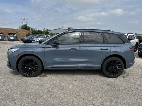 Used 2023 Lincoln Corsair Reserve w/ Equipment Group 201A FWD image 6