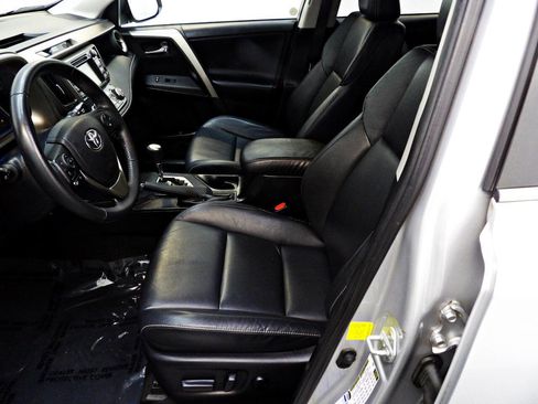 Used 2015 Toyota RAV4 Limited AWD/4WD image 8