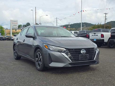 Used 2024 Nissan Sentra SV FWD image 18