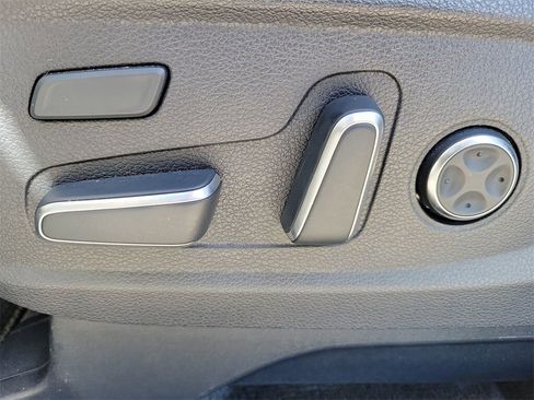 Used 2024 Hyundai Palisade Limited image 17