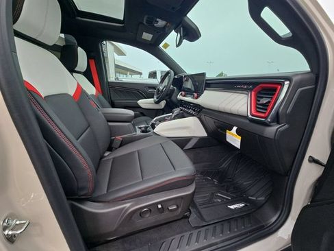 New 2026 GMC Canyon AT4X AWD/4WD image 30