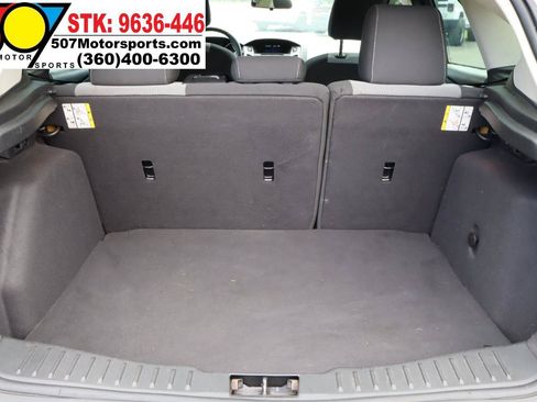 Used 2012 Ford Focus SE FWD image 19