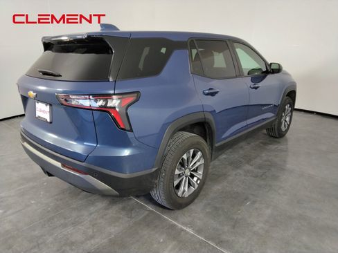 Used 2025 Chevrolet Equinox LT FWD image 4