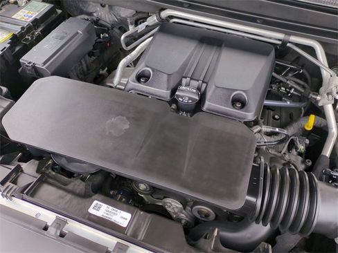 Certified 2023 Chevrolet Colorado LT w/ LT Convenience Package image 29