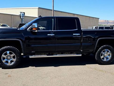 Used 2019 GMC Sierra 3500 Denali AWD/4WD image 5
