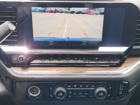 Used 2023 Chevrolet Silverado 1500 RST AWD/4WD image 19