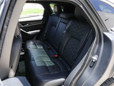 Used 2022 Jaguar F-PACE S AWD/4WD image 28