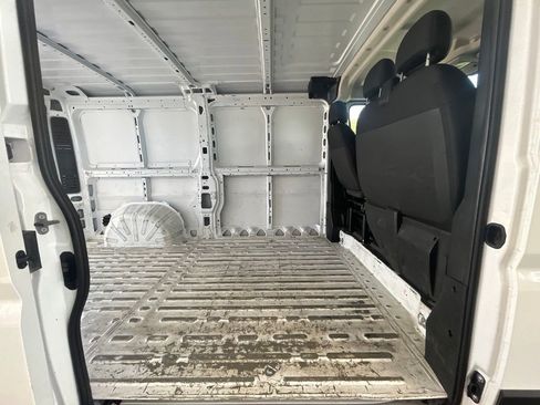 Used 2023 RAM ProMaster 2500 w/ Convenience Group image 22