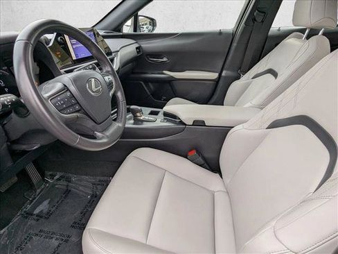 Certified 2025 Lexus UX 300h FWD image 18