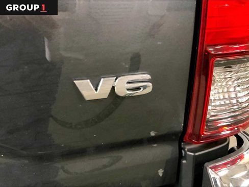 Used 2023 Toyota Tacoma SR5 AWD/4WD image 10