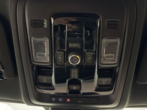 New 2026 Chevrolet Suburban High Country AWD/4WD image 27