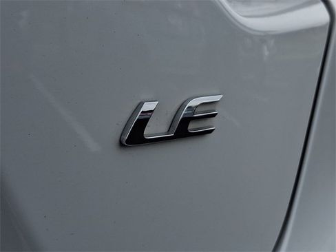 Used 2021 Toyota Corolla LE w/ Carpet Mat Package (TMS) image 29