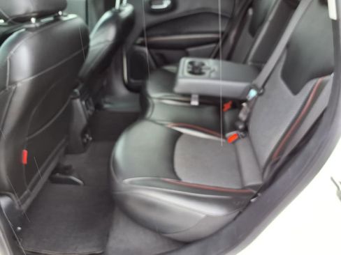 Used 2021 Jeep Compass Trailhawk image 8