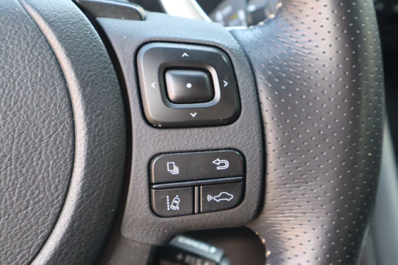 Used 2024 Lexus IS 350 F Sport w/ Memory Package RWD image 13