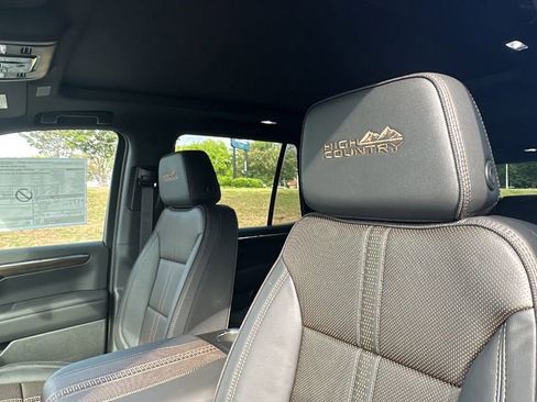 New 2026 Chevrolet Tahoe High Country RWD image 14