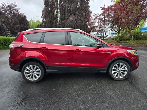 Used 2017 Ford Escape Titanium AWD/4WD image 3