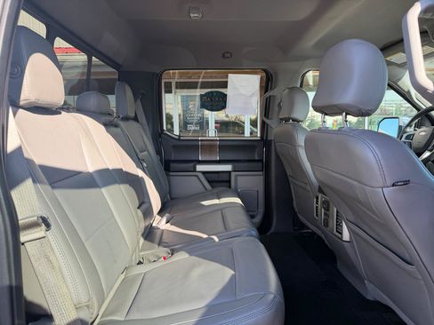 Used 2016 Ford F150 Lariat w/ Equipment Group 502A Luxury AWD/4WD image 19