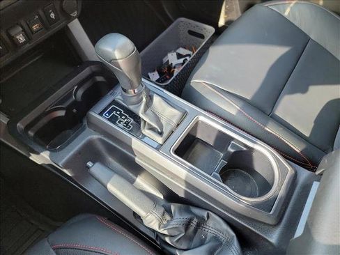 Used 2022 Toyota Tacoma TRD Sport w/ Technology Package RWD image 21