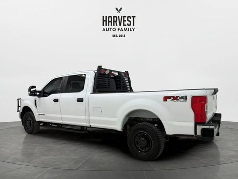Used 2022 Ford F250 XL w/ Power Equipment Group AWD/4WD image 3