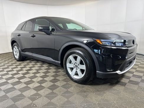 Used 2024 Honda Prologue EX image 2