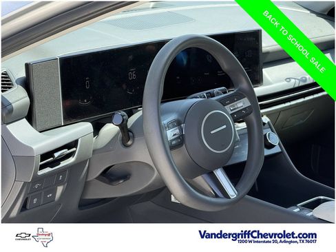 Used 2025 Hyundai Sonata SEL FWD image 10
