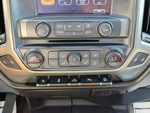 Used 2018 Chevrolet Silverado 1500 LT w/ Midnight Edition AWD/4WD image 61