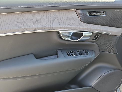 New 2026 Volvo XC90 B6 Ultra w/ Protection Package AWD/4WD image 10